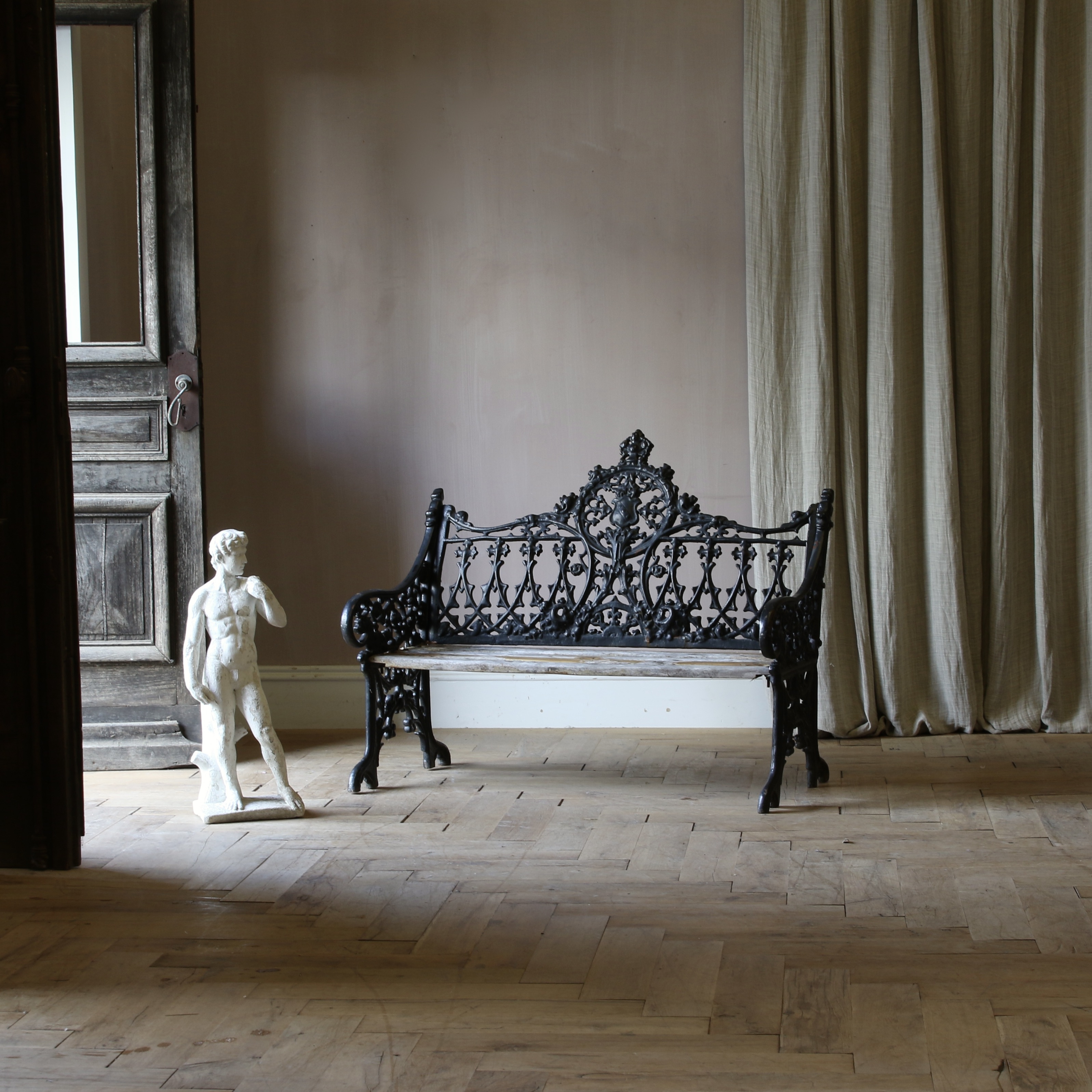 150-62 - Coalbrookdale Outdoor Seat